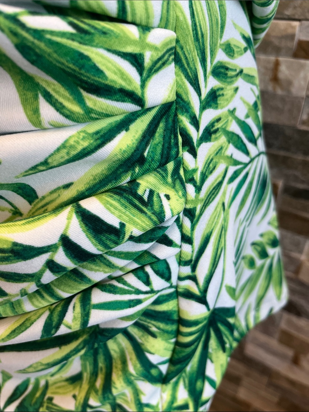 Marc New York White and Green Leaf Print Sleeveless Wrap Top - Picture 9 of 10